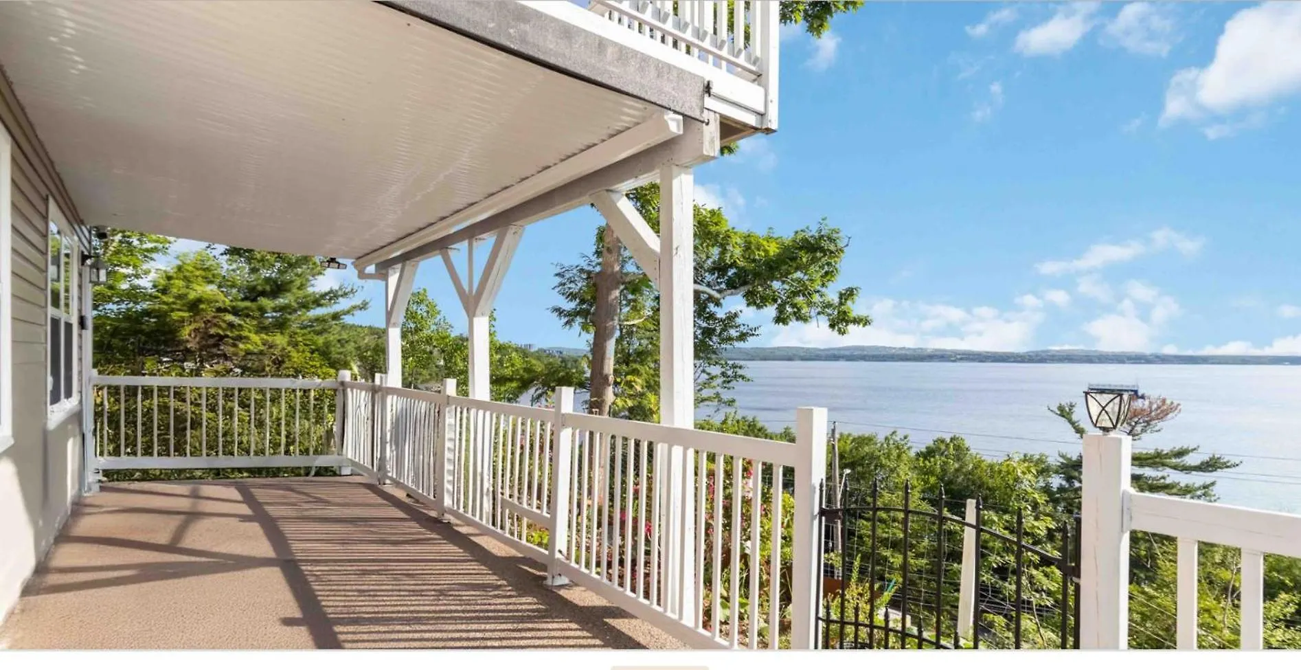 Entire Cozy Apartment With Share Jacuzzi To Enjoy Amazing Views Halifax